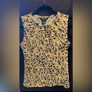 Sleeveless Liz Claiborne shirt